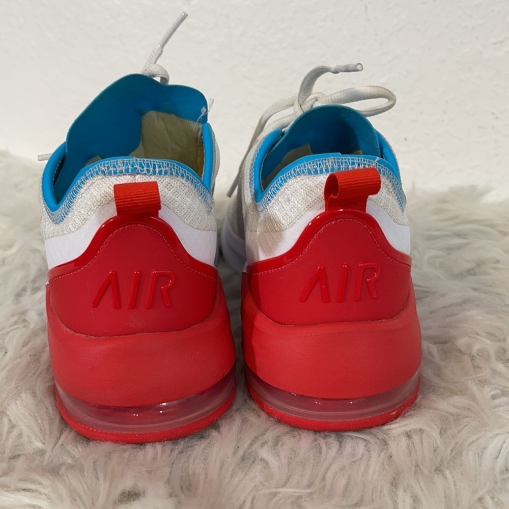 NIKE AIR MAX MOTION 2 RUNNING Size 7 - Picture 4 of 11